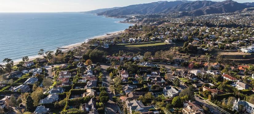 20 Months After the Palisades Fire: Pacific Palisades Is Rebuilding, but the Road Home Remains Long