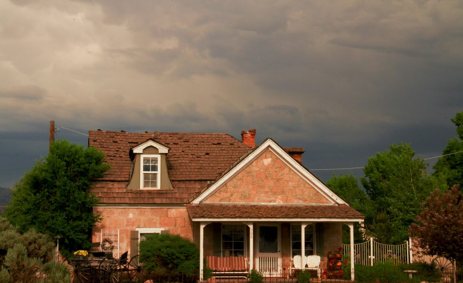 A Low Mortgage Rate Isn’t Enough. Insurance Bills Are Giving Owners a Reason to Sell.