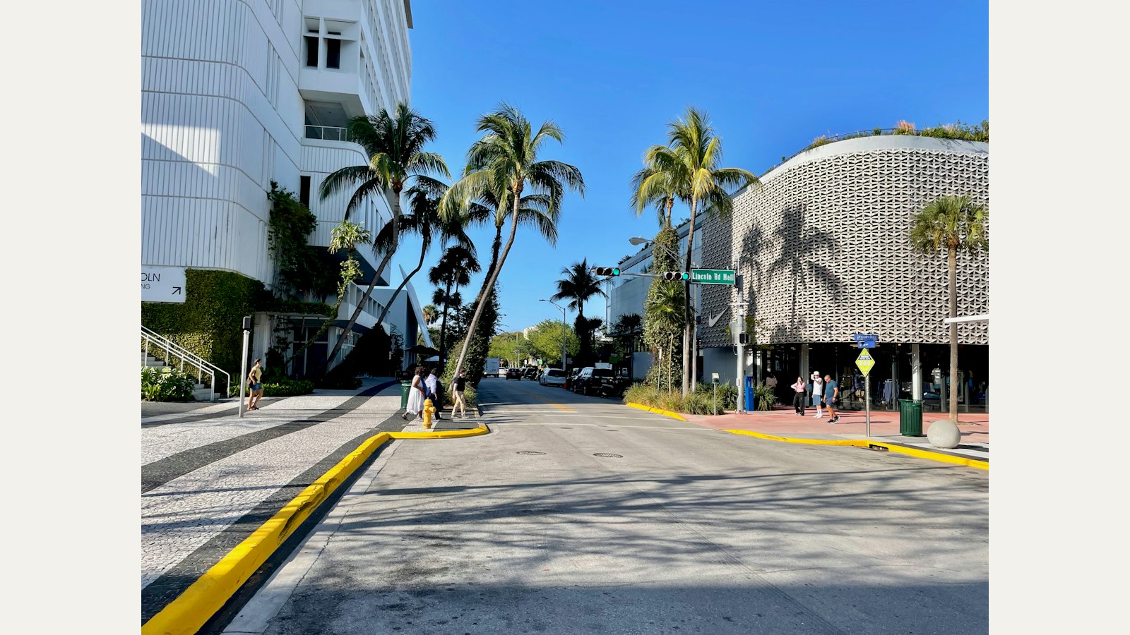 Publix Just Paid $107 Million to Own Its Miami Shopping Centers. Landlords Should Pay Attention.